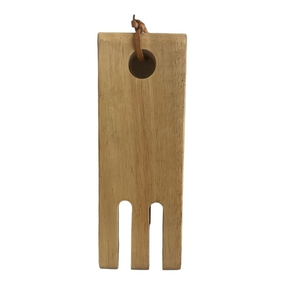 NWOT Set of 2 Salad Serving Hands Wood Salad Grabbers Salad Hands Serving Forks - Picture 3 of 3